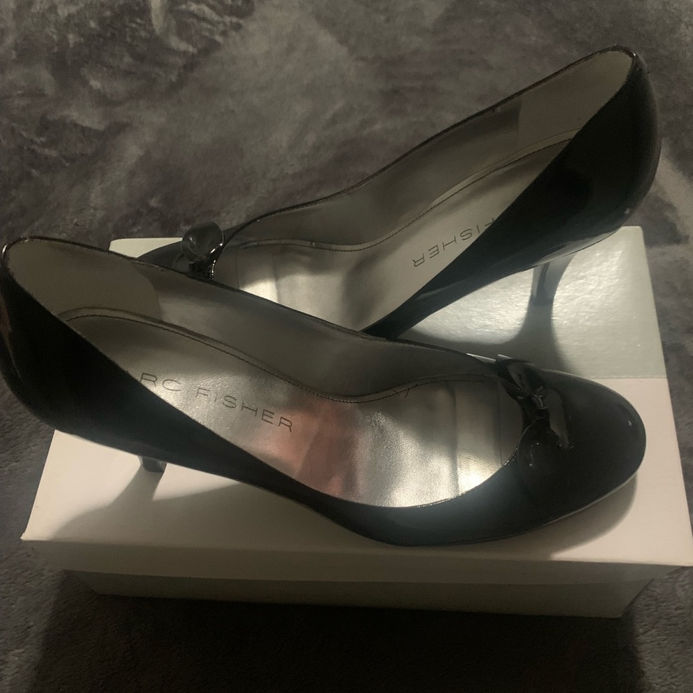 Marc Fischer Size 9.5 black patent leather